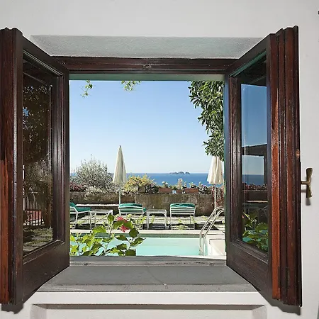 Keithel Positano